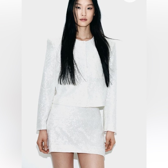 New H&M Sequined Blazer And Skirt Set - Picture 3 of 10